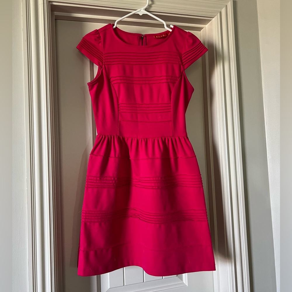Elle hot pink short sleeve dress